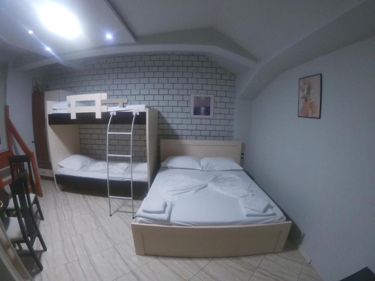 Jonian Central Condos Sarande Exterior photo